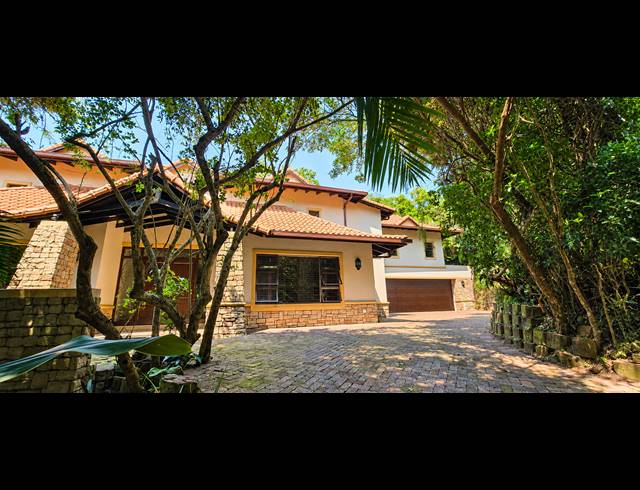 5 BEDROOM HOUSE FOR SALE IN ZIMBALI ESTATE